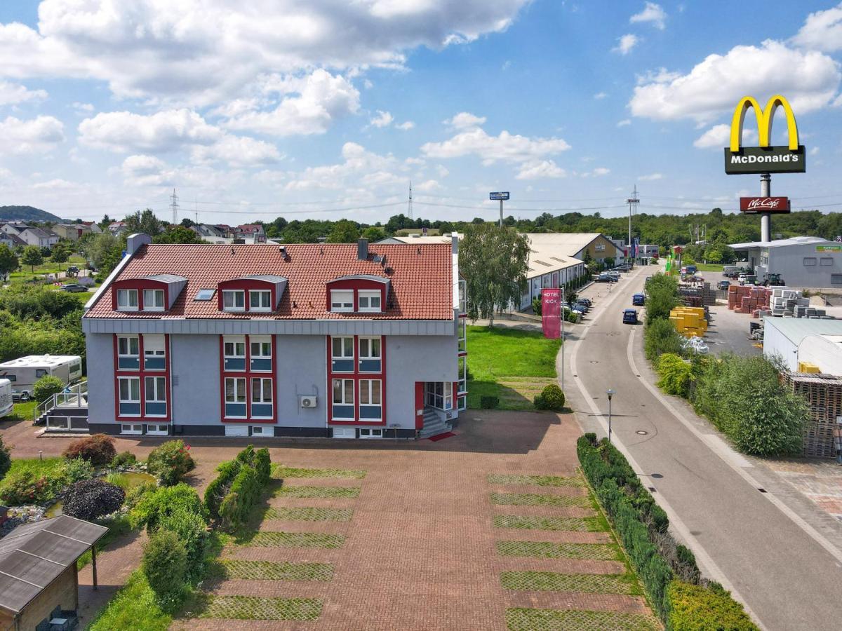 Hotel Kick Rauenberg  Экстерьер фото