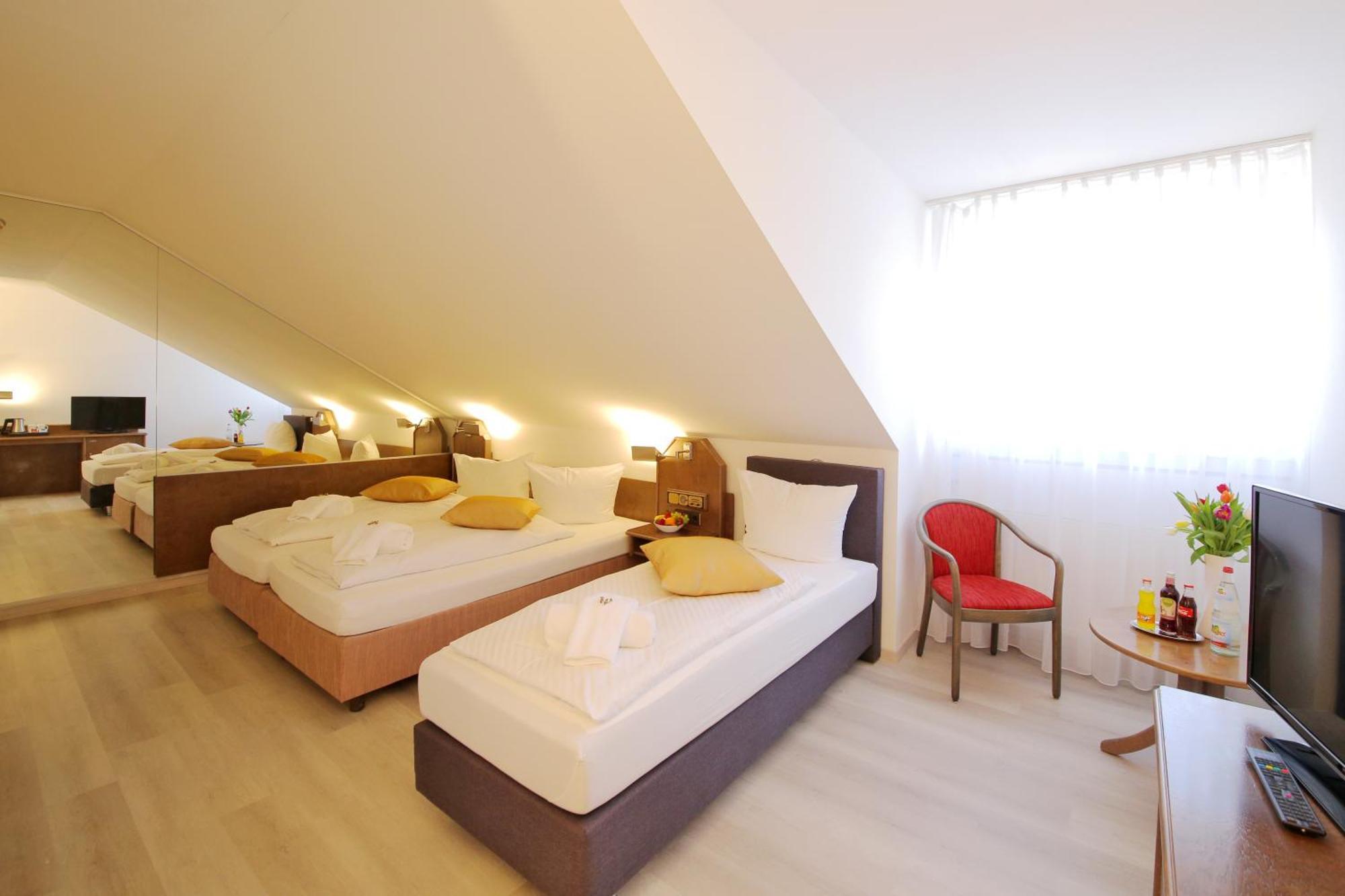 Hotel Kick Rauenberg  Экстерьер фото