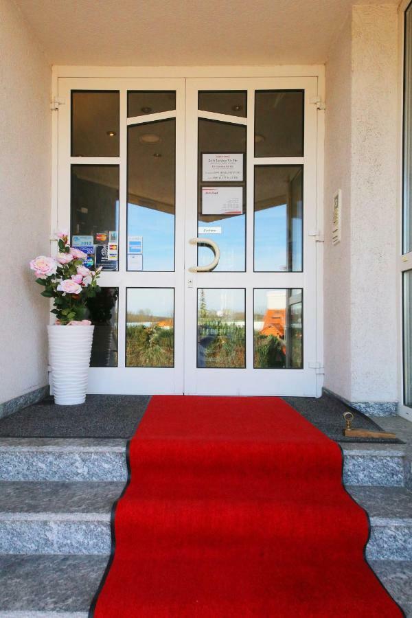 Hotel Kick Rauenberg  Экстерьер фото