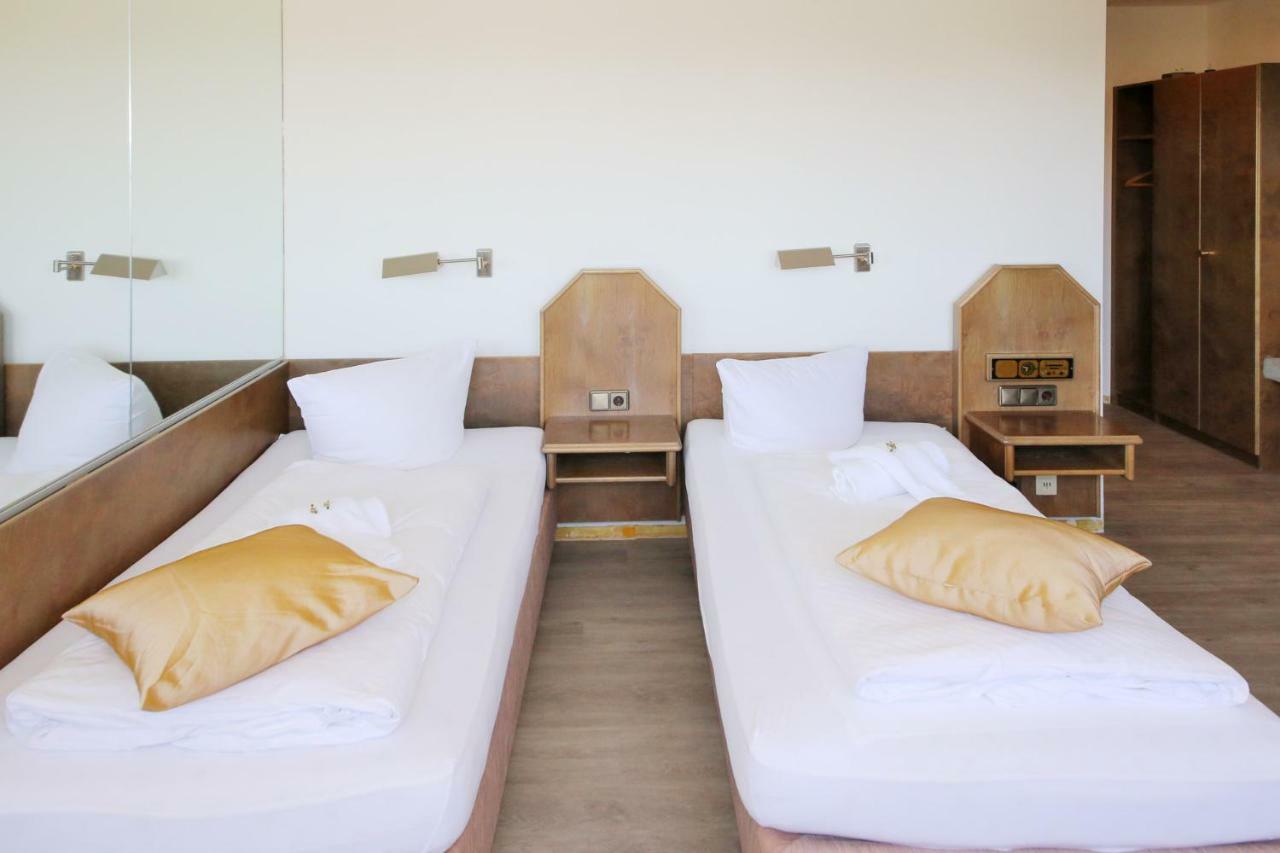 Hotel Kick Rauenberg  Экстерьер фото