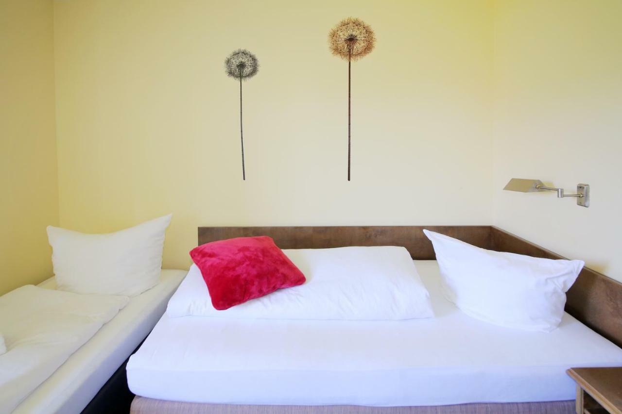 Hotel Kick Rauenberg  Экстерьер фото